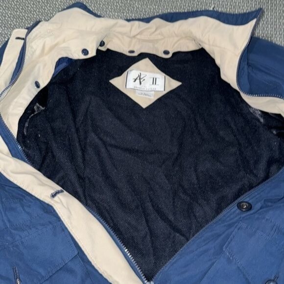 American Bazaar Womens Size Medium Blue Button Up and Zipper Hoodie Jacket Sz L - Picture 3 of 10